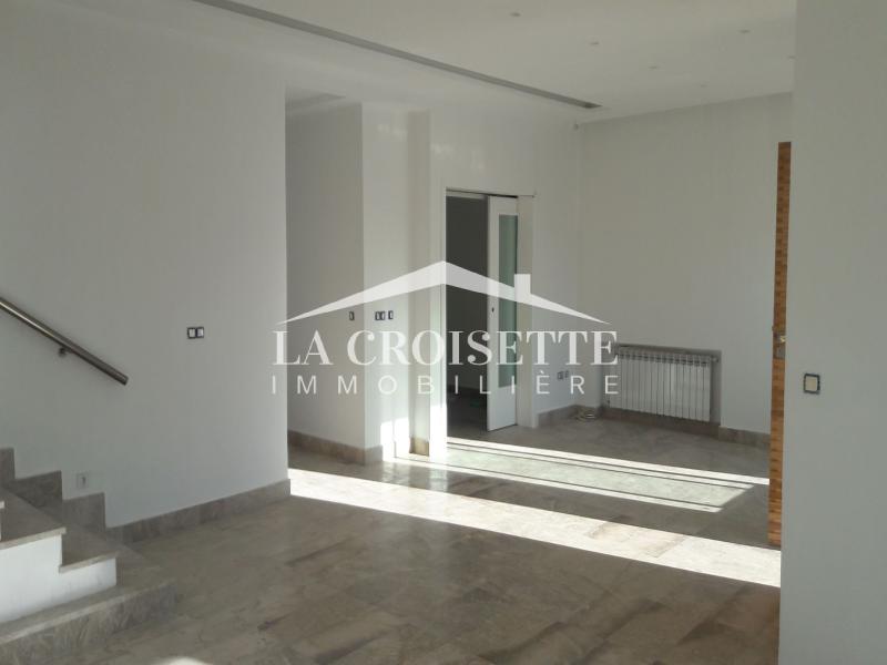 Duplex S+3 avec terrasse à La Marsa